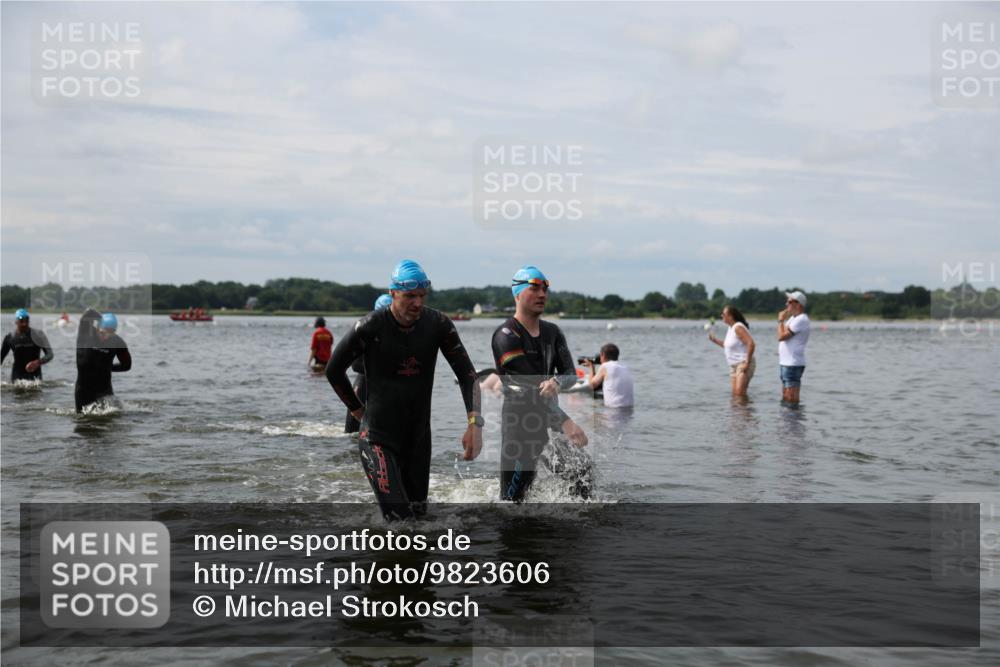 21.06.2026 - Viking Triathlon Michael Strokosch http://msf.ph/oto/9823606 21.06.2026 10:41:57 Schwimmen 44, 63, 86, 94, 134, 188, 193, 266, 399, 438, 492, 552 meine-sportfotos.de