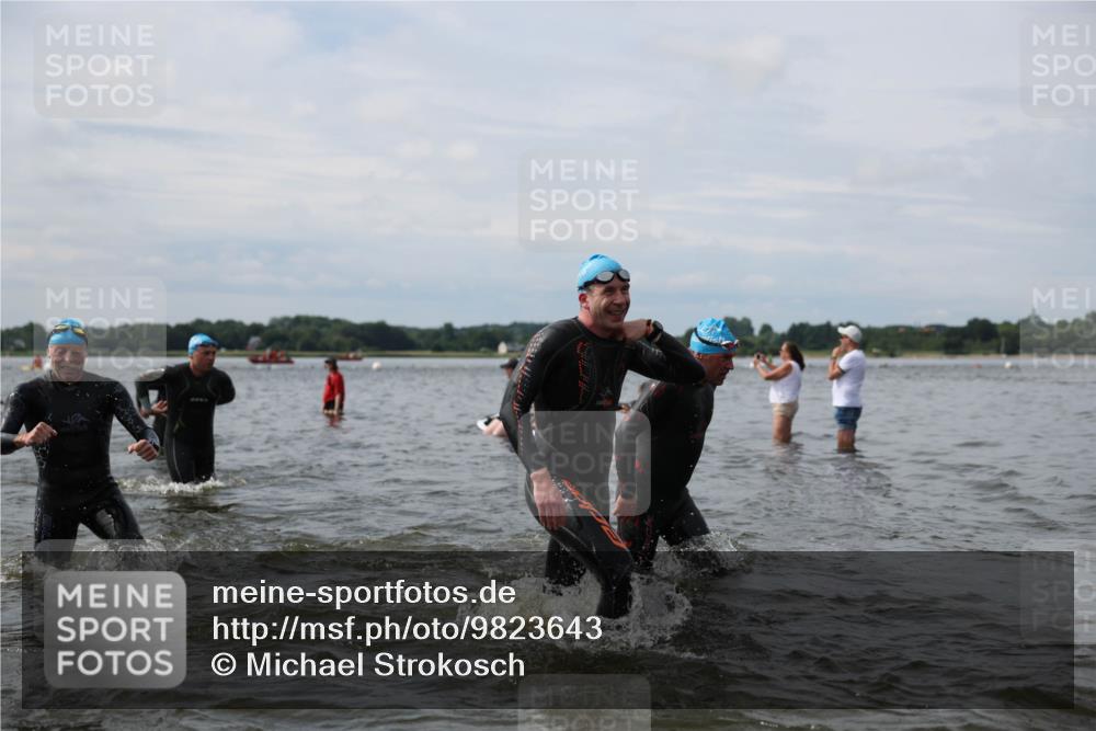 21.06.2026 - Viking Triathlon Michael Strokosch http://msf.ph/oto/9823643 21.06.2026 10:42:10 Schwimmen 45, 72, 86, 94, 188, 193, 266, 279, 296, 348, 393, 399, 492, 516 meine-sportfotos.de