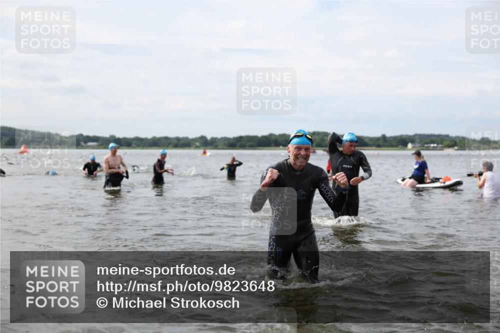 21.06.2026 - Viking Triathlon Michael Strokosch http://msf.ph/oto/9823648 21.06.2026 10:42:12 Schwimmen 45, 72, 86, 94, 188, 193, 266, 279, 296, 348, 393, 399, 492, 516 meine-sportfotos.de