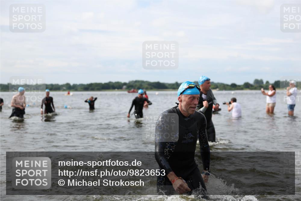 21.06.2026 - Viking Triathlon Michael Strokosch http://msf.ph/oto/9823653 21.06.2026 10:42:13 Schwimmen 45, 72, 94, 188, 193, 266, 279, 296, 348, 393, 399, 492, 516 meine-sportfotos.de