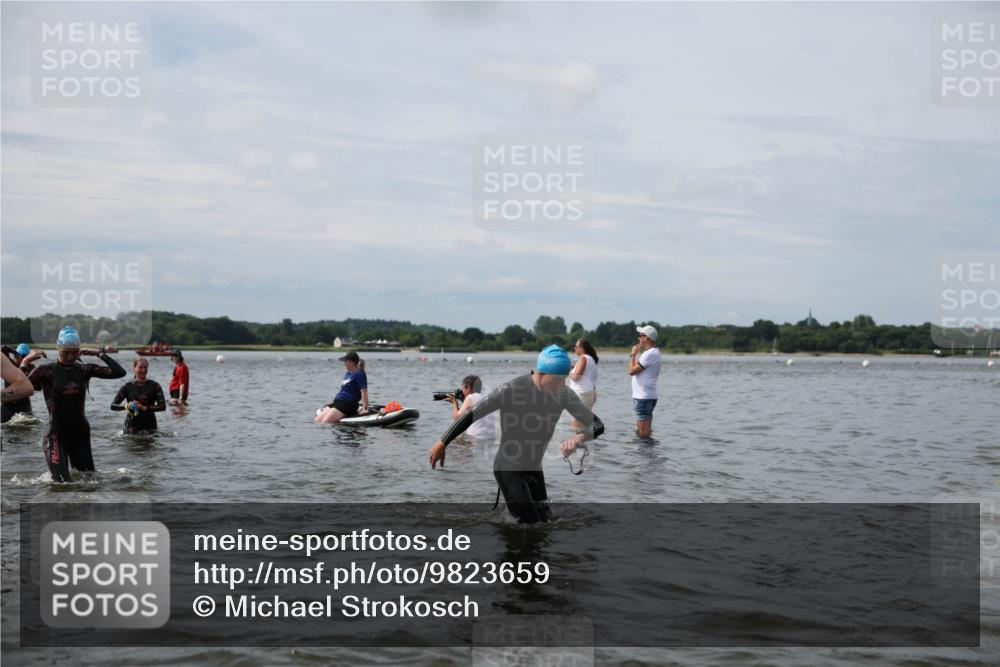 21.06.2026 - Viking Triathlon Michael Strokosch http://msf.ph/oto/9823659 21.06.2026 10:42:18 Schwimmen 45, 72, 266, 279, 296, 348, 393, 436, 492, 516 meine-sportfotos.de