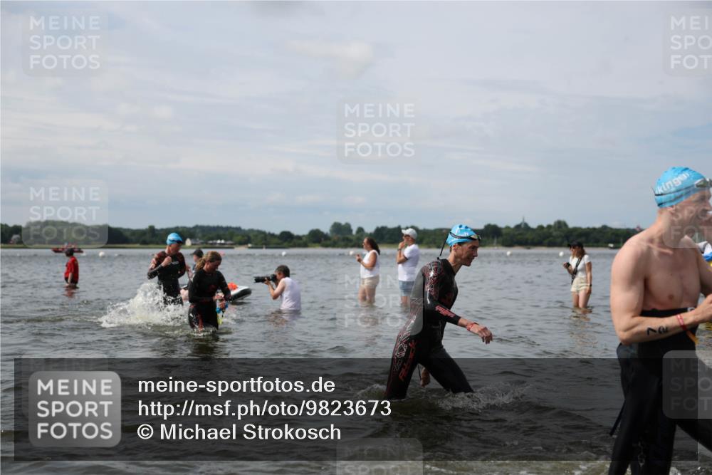 21.06.2026 - Viking Triathlon Michael Strokosch http://msf.ph/oto/9823673 21.06.2026 10:42:23 Schwimmen 41, 45, 72, 279, 296, 348, 384, 393, 436, 516 meine-sportfotos.de