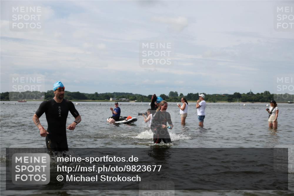 21.06.2026 - Viking Triathlon Michael Strokosch http://msf.ph/oto/9823677 21.06.2026 10:42:25 Schwimmen 41, 45, 72, 166, 175, 296, 348, 384, 393, 436 meine-sportfotos.de