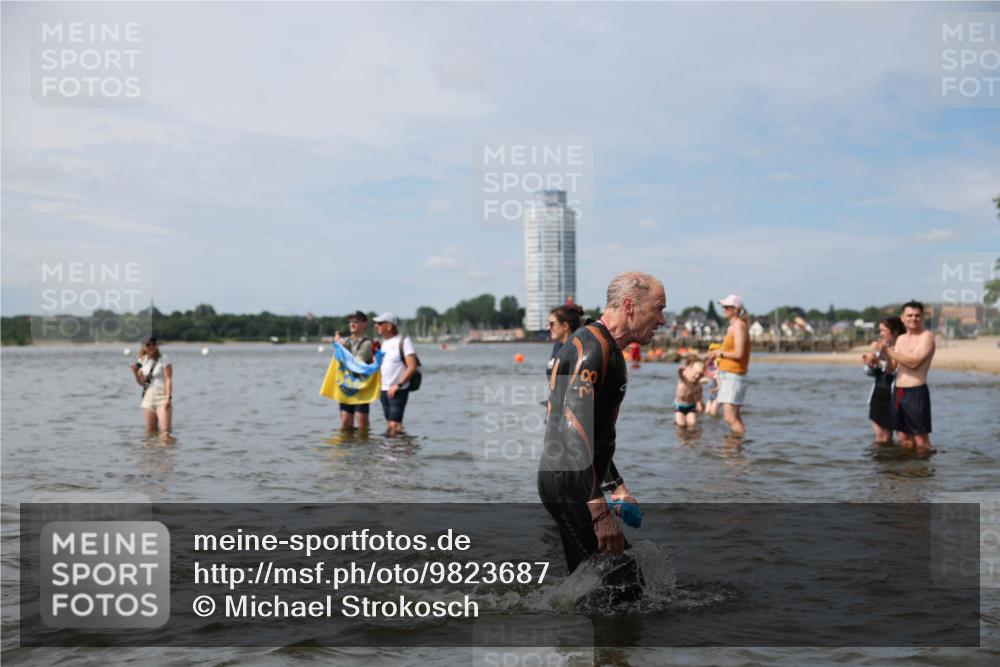 21.06.2026 - Viking Triathlon Michael Strokosch http://msf.ph/oto/9823687 21.06.2026 10:42:34 Schwimmen 41, 166, 175, 177, 213, 268, 348, 384, 393, 436 meine-sportfotos.de