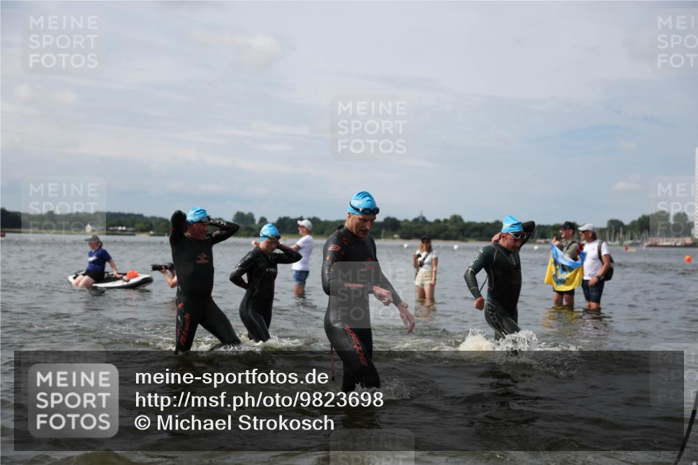 21.06.2026 - Viking Triathlon Michael Strokosch http://msf.ph/oto/9823698 21.06.2026 10:42:39 Schwimmen 41, 166, 175, 177, 213, 225, 268, 384, 436, 479, 520 meine-sportfotos.de