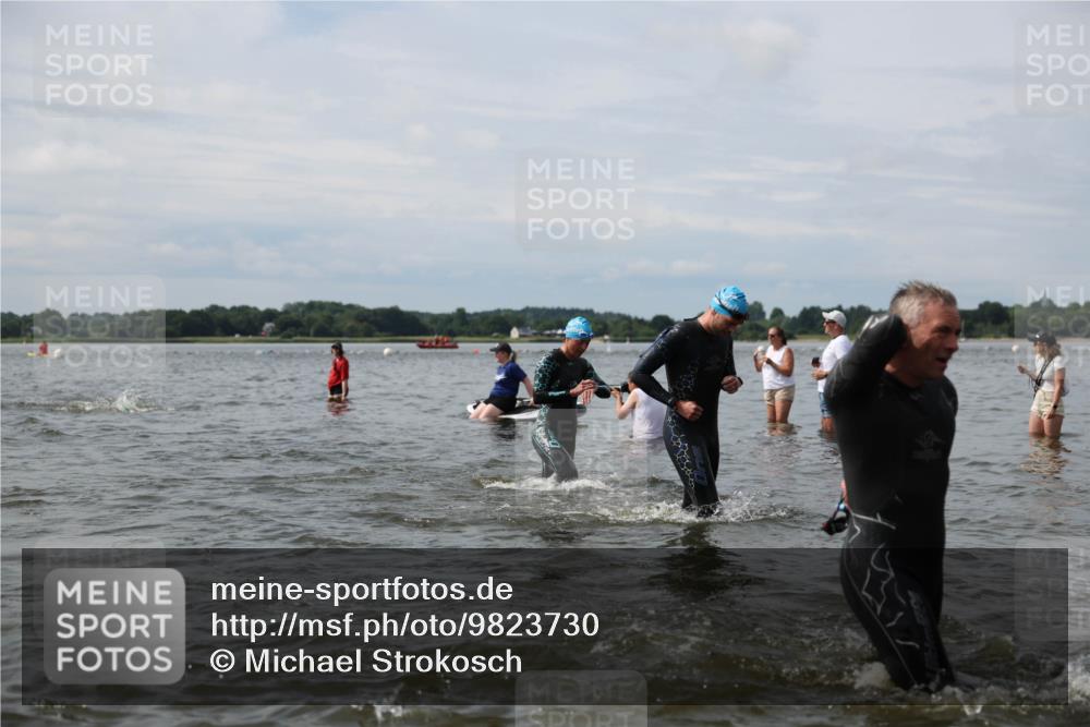 21.06.2026 - Viking Triathlon Michael Strokosch http://msf.ph/oto/9823730 21.06.2026 10:42:54 Schwimmen 88, 153, 177, 213, 225, 259, 286, 479, 482, 489, 505, 520, 619 meine-sportfotos.de