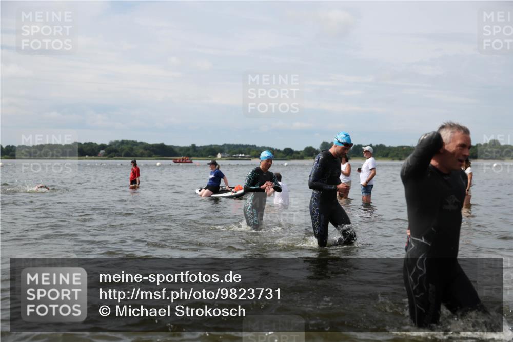 21.06.2026 - Viking Triathlon Michael Strokosch http://msf.ph/oto/9823731 21.06.2026 10:42:55 Schwimmen 88, 153, 177, 225, 259, 286, 479, 482, 489, 505, 511, 520, 619 meine-sportfotos.de