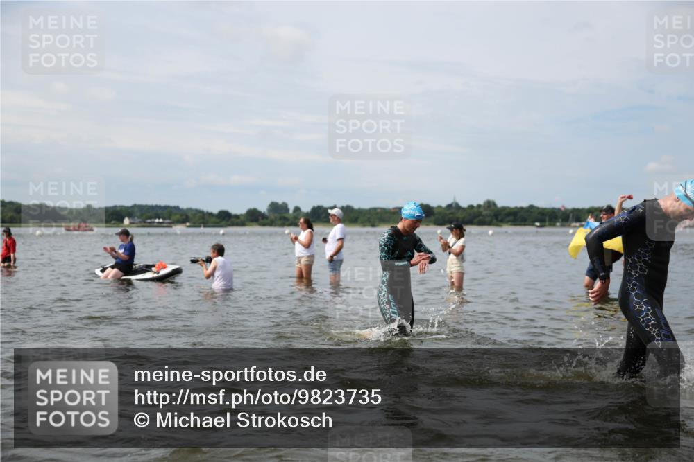 21.06.2026 - Viking Triathlon Michael Strokosch http://msf.ph/oto/9823735 21.06.2026 10:42:57 Schwimmen 88, 153, 177, 225, 251, 259, 286, 479, 482, 489, 505, 511, 520, 619 meine-sportfotos.de