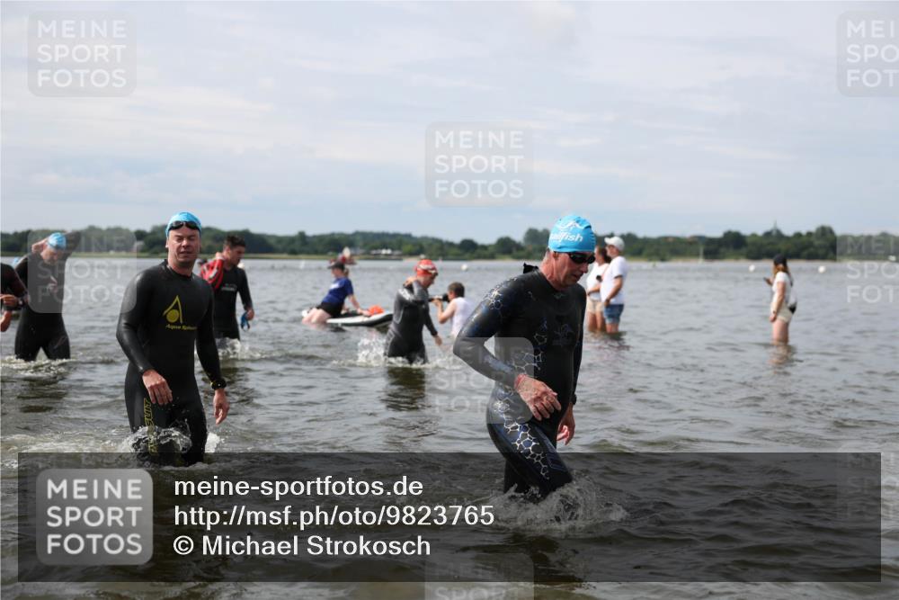 21.06.2026 - Viking Triathlon Michael Strokosch http://msf.ph/oto/9823765 21.06.2026 10:43:14 Schwimmen 69, 93, 251, 259, 287, 459, 473, 482, 489, 505, 511, 521, 528, 533, 618, 619, 645 meine-sportfotos.de
