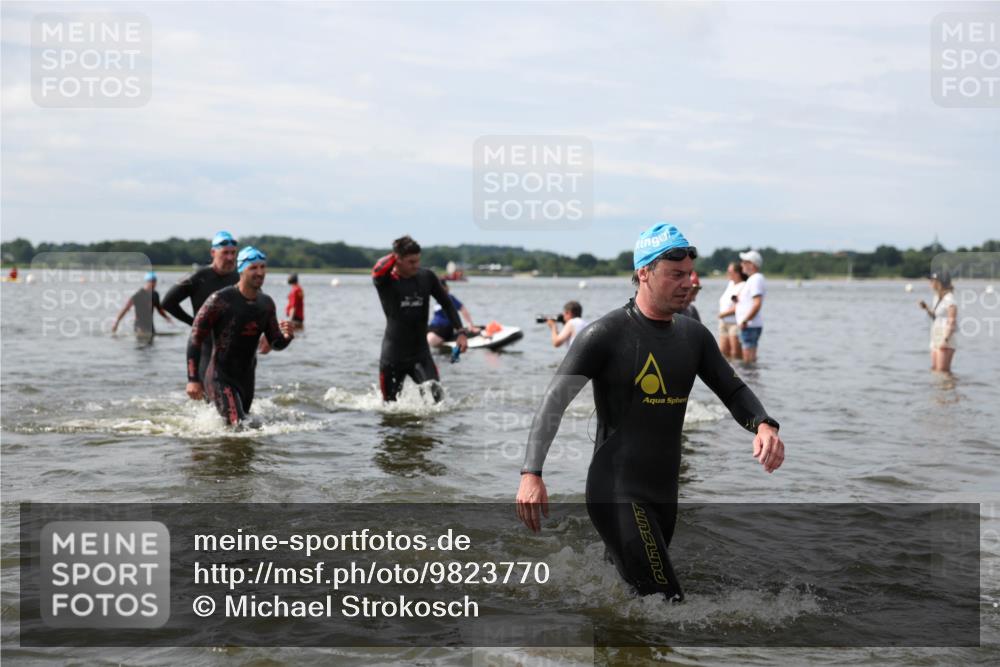 21.06.2026 - Viking Triathlon Michael Strokosch http://msf.ph/oto/9823770 21.06.2026 10:43:15 Schwimmen 69, 93, 251, 259, 287, 459, 473, 482, 489, 505, 511, 521, 528, 533, 618, 619, 645 meine-sportfotos.de