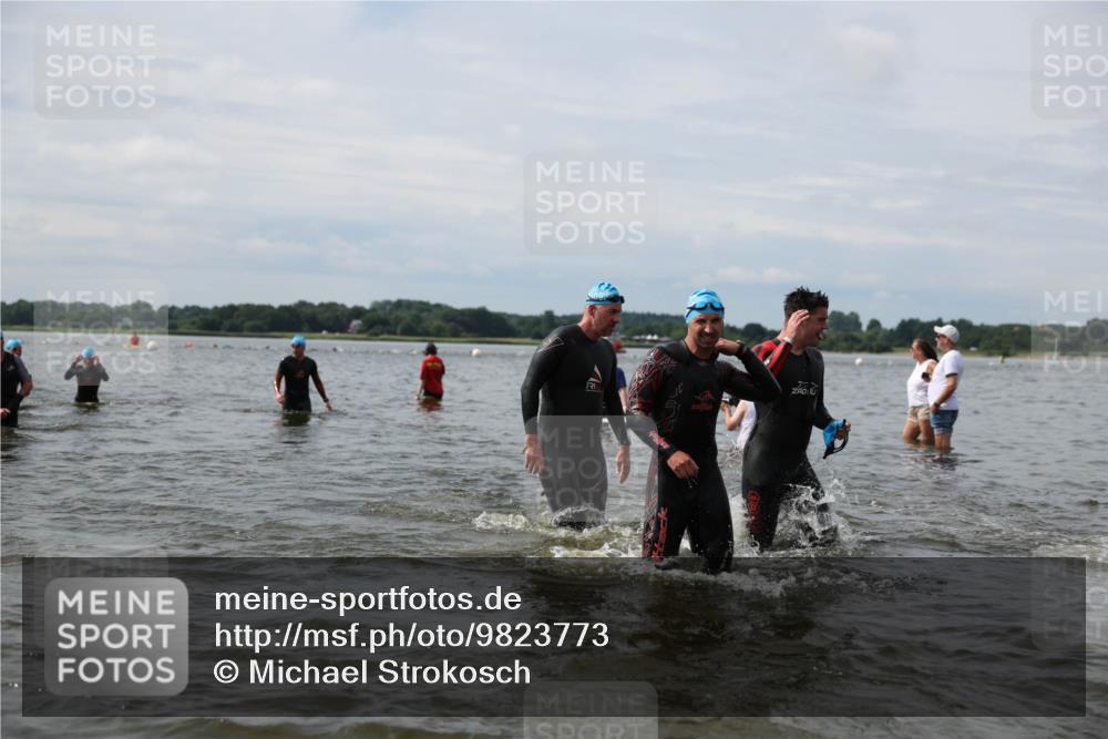 21.06.2026 - Viking Triathlon Michael Strokosch http://msf.ph/oto/9823773 21.06.2026 10:43:17 Schwimmen 69, 93, 251, 259, 287, 459, 470, 473, 482, 489, 505, 511, 521, 528, 533, 618, 619, 645 meine-sportfotos.de