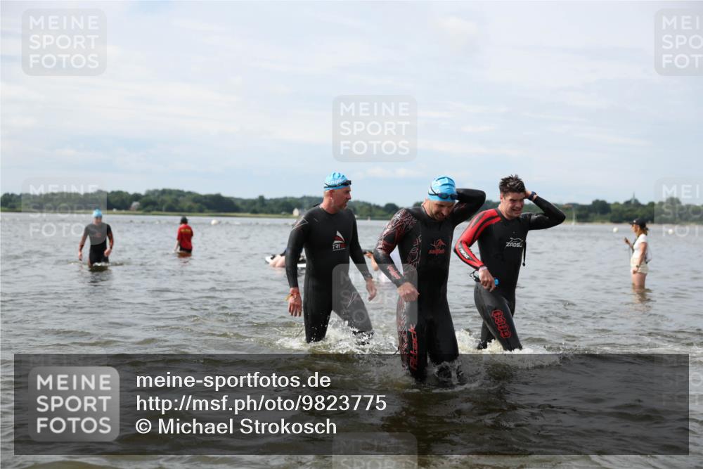 21.06.2026 - Viking Triathlon Michael Strokosch http://msf.ph/oto/9823775 21.06.2026 10:43:18 Schwimmen 69, 93, 251, 287, 351, 459, 470, 473, 482, 489, 505, 511, 521, 528, 533, 618, 619, 645 meine-sportfotos.de