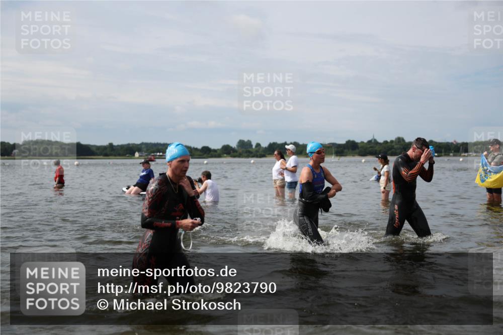21.06.2026 - Viking Triathlon Michael Strokosch http://msf.ph/oto/9823790 21.06.2026 10:43:30 Schwimmen 93, 163, 230, 231, 234, 248, 287, 351, 459, 470, 521, 618, 663 meine-sportfotos.de