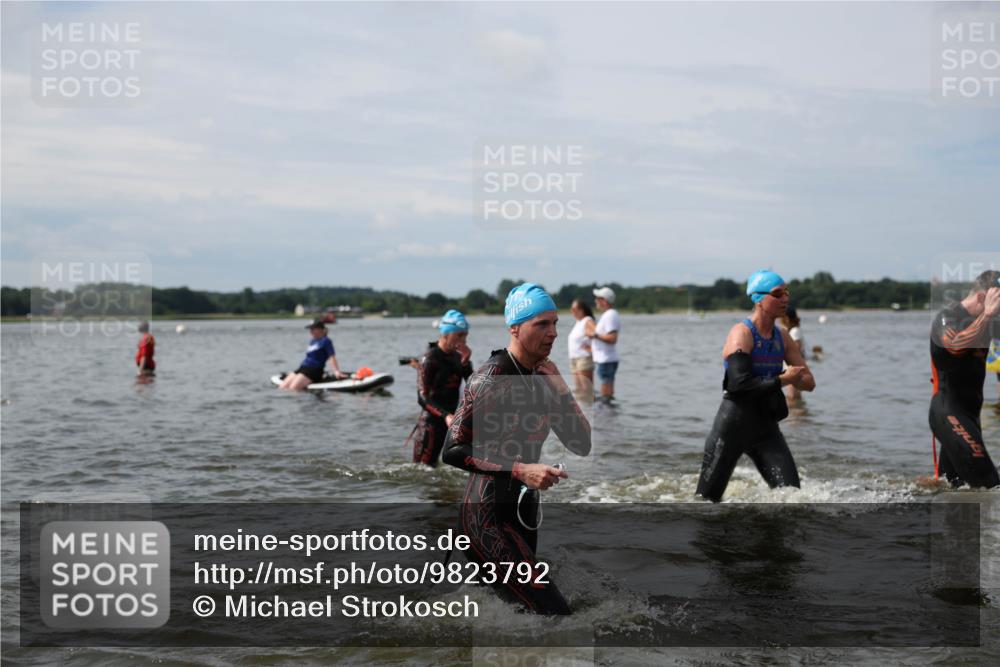 21.06.2026 - Viking Triathlon Michael Strokosch http://msf.ph/oto/9823792 21.06.2026 10:43:30 Schwimmen 93, 163, 230, 231, 234, 248, 287, 351, 459, 470, 521, 618, 663 meine-sportfotos.de