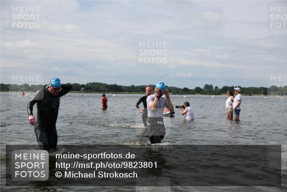 21.06.2026 - Viking Triathlon Michael Strokosch http://msf.ph/oto/9823801 21.06.2026 10:43:35 Schwimmen 93, 163, 220, 230, 231, 234, 248, 351, 459, 470, 521, 614, 618, 663 meine-sportfotos.de
