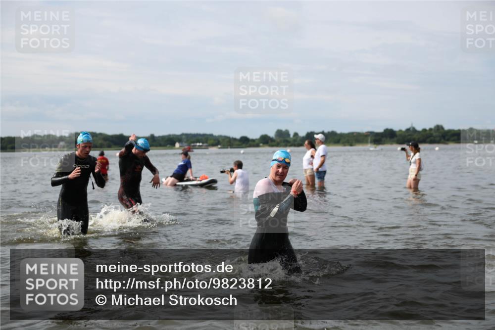 21.06.2026 - Viking Triathlon Michael Strokosch http://msf.ph/oto/9823812 21.06.2026 10:43:42 Schwimmen 163, 220, 230, 231, 234, 247, 248, 351, 444, 464, 550, 614, 663 meine-sportfotos.de