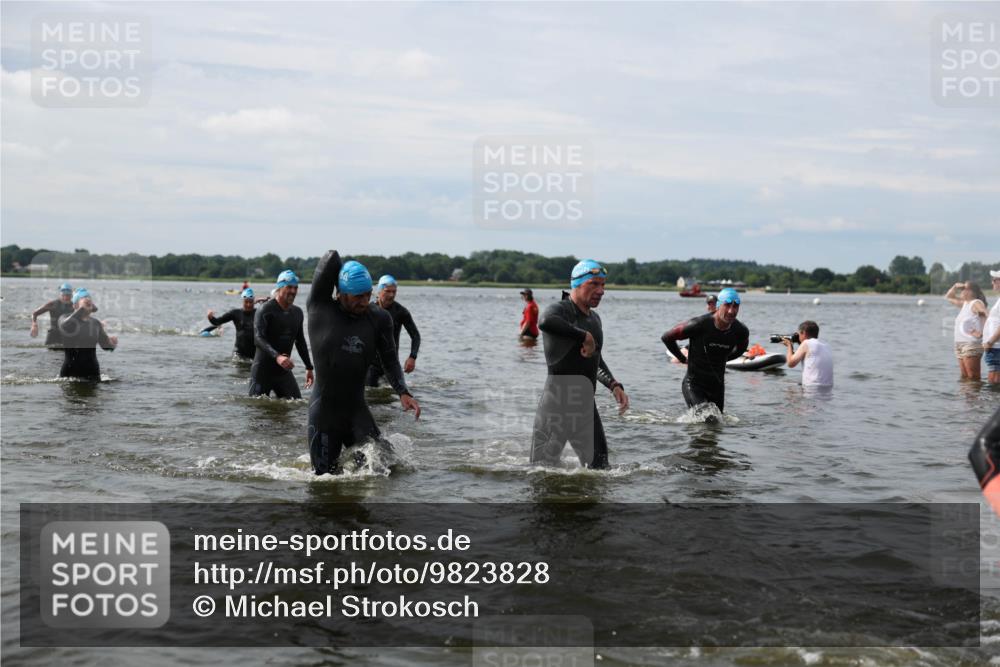 21.06.2026 - Viking Triathlon Michael Strokosch http://msf.ph/oto/9823828 21.06.2026 10:43:50 Schwimmen 139, 163, 208, 220, 230, 231, 247, 248, 318, 444, 464, 550, 614 meine-sportfotos.de