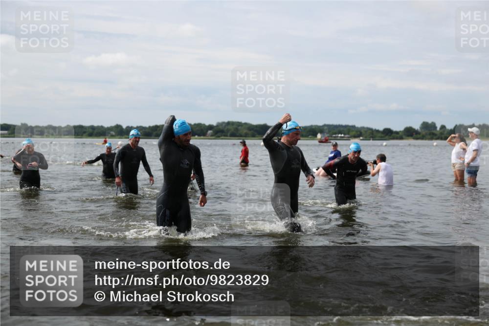 21.06.2026 - Viking Triathlon Michael Strokosch http://msf.ph/oto/9823829 21.06.2026 10:43:50 Schwimmen 139, 163, 208, 220, 230, 231, 247, 248, 318, 444, 464, 550, 614 meine-sportfotos.de