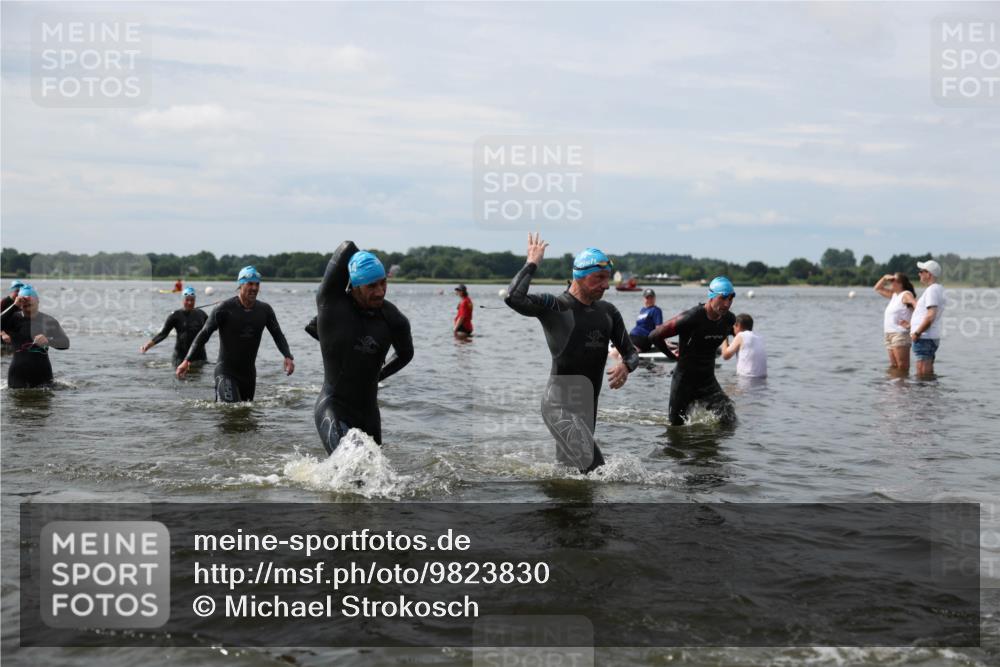 21.06.2026 - Viking Triathlon Michael Strokosch http://msf.ph/oto/9823830 21.06.2026 10:43:50 Schwimmen 139, 163, 208, 220, 230, 231, 247, 248, 318, 444, 464, 550, 614 meine-sportfotos.de
