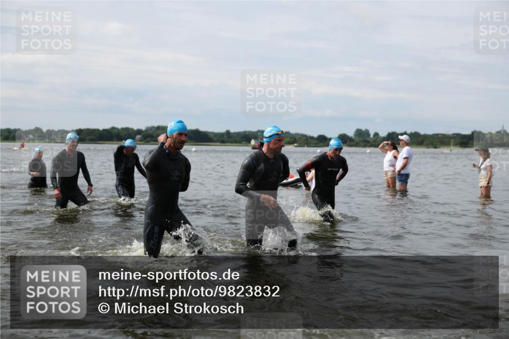 21.06.2026 - Viking Triathlon Michael Strokosch http://msf.ph/oto/9823832 21.06.2026 10:43:51 Schwimmen 139, 208, 220, 247, 248, 318, 444, 464, 550, 614 meine-sportfotos.de