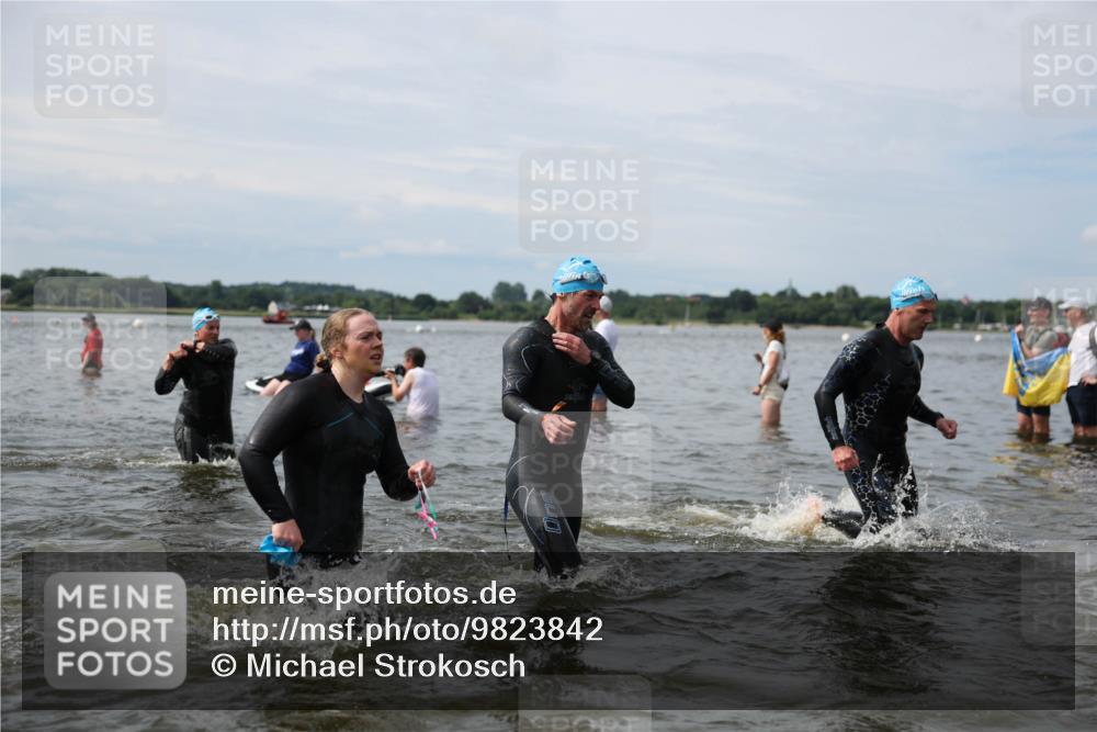 21.06.2026 - Viking Triathlon Michael Strokosch http://msf.ph/oto/9823842 21.06.2026 10:43:56 Schwimmen 22, 139, 208, 220, 247, 318, 444, 464, 550, 614, 617, 632, 641 meine-sportfotos.de