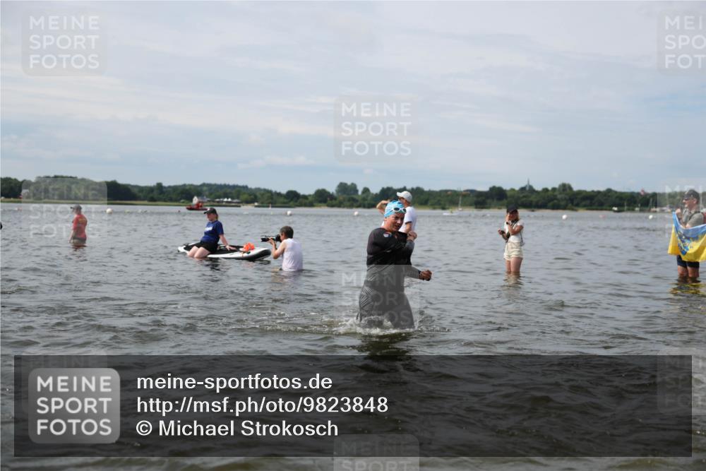 21.06.2026 - Viking Triathlon Michael Strokosch http://msf.ph/oto/9823848 21.06.2026 10:43:58 Schwimmen 22, 139, 208, 220, 247, 318, 444, 464, 550, 614, 617, 632, 641 meine-sportfotos.de