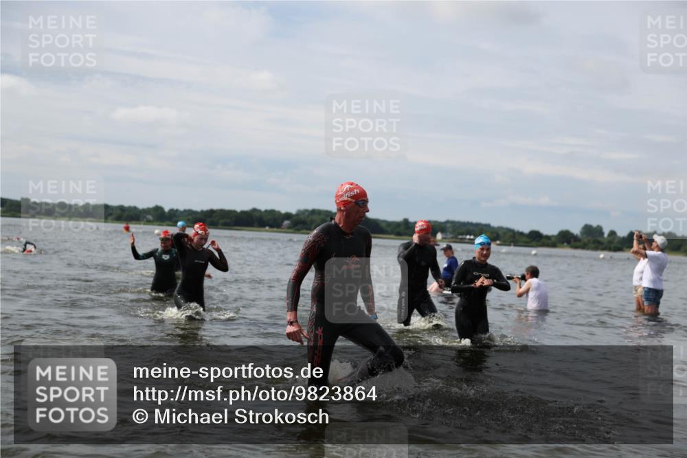 21.06.2026 - Viking Triathlon Michael Strokosch http://msf.ph/oto/9823864 21.06.2026 10:44:07 Schwimmen 22, 139, 208, 318, 423, 602, 617, 632, 641 meine-sportfotos.de