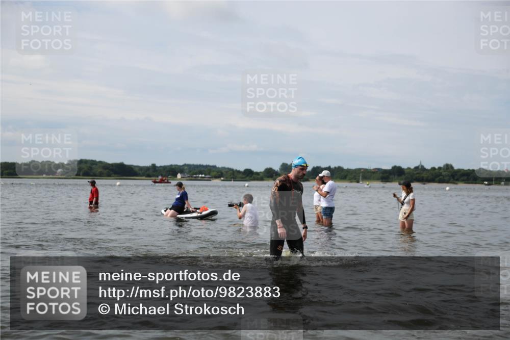 21.06.2026 - Viking Triathlon Michael Strokosch http://msf.ph/oto/9823883 21.06.2026 10:44:17 Schwimmen 22, 423, 601, 602, 617, 632, 641 meine-sportfotos.de