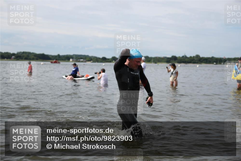 21.06.2026 - Viking Triathlon Michael Strokosch http://msf.ph/oto/9823903 21.06.2026 10:44:35 Schwimmen 350, 377, 531, 590, 601 meine-sportfotos.de