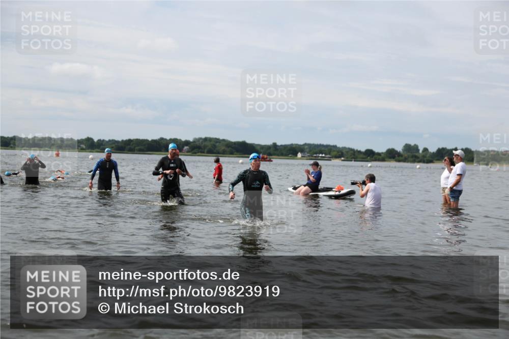 21.06.2026 - Viking Triathlon Michael Strokosch http://msf.ph/oto/9823919 21.06.2026 10:44:43 Schwimmen 33, 276, 329, 350, 377, 531, 590, 658, 668 meine-sportfotos.de
