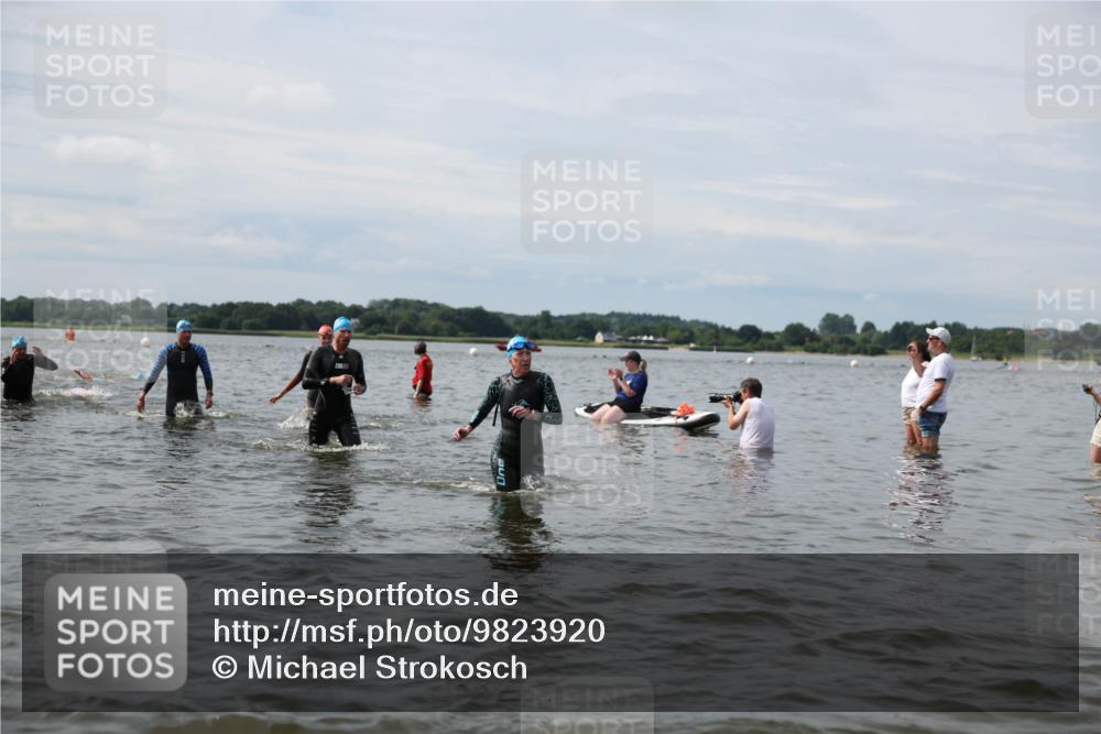 21.06.2026 - Viking Triathlon Michael Strokosch http://msf.ph/oto/9823920 21.06.2026 10:44:43 Schwimmen 33, 276, 329, 350, 377, 531, 590, 658, 668 meine-sportfotos.de