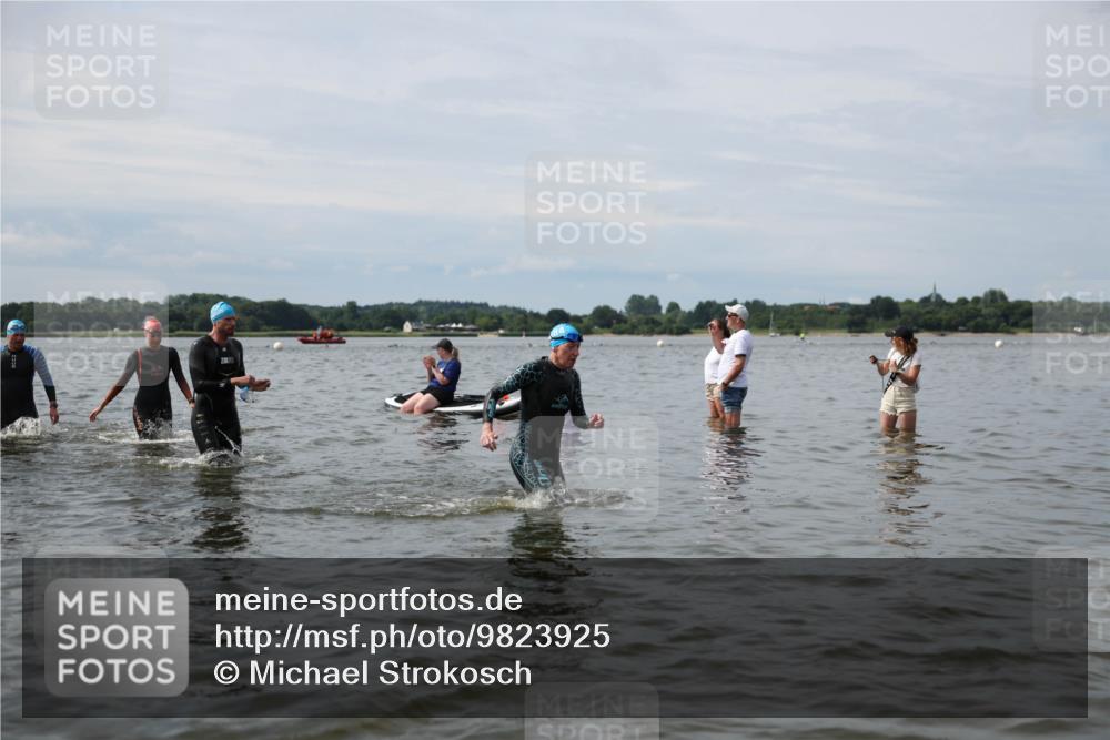 21.06.2026 - Viking Triathlon Michael Strokosch http://msf.ph/oto/9823925 21.06.2026 10:44:44 Schwimmen 33, 276, 329, 350, 377, 531, 590, 658, 668 meine-sportfotos.de