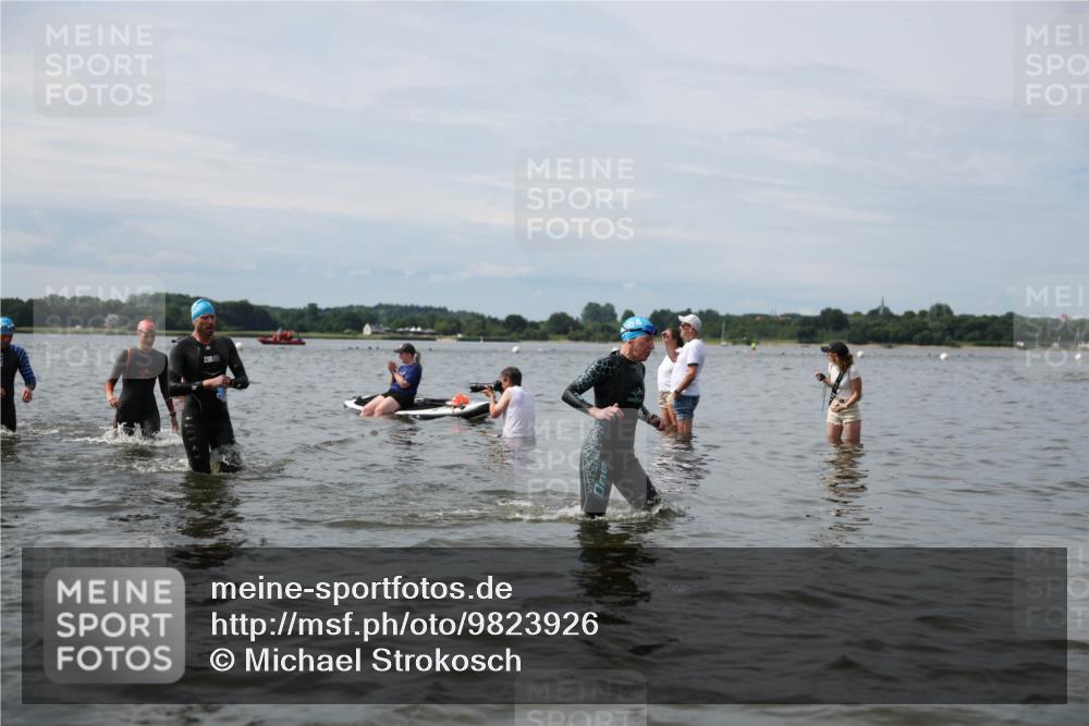 21.06.2026 - Viking Triathlon Michael Strokosch http://msf.ph/oto/9823926 21.06.2026 10:44:45 Schwimmen 33, 276, 329, 350, 377, 415, 531, 590, 658, 668 meine-sportfotos.de