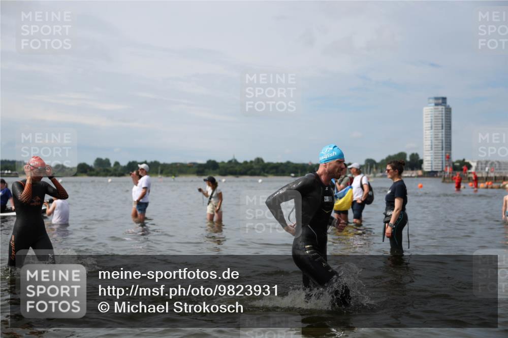 21.06.2026 - Viking Triathlon Michael Strokosch http://msf.ph/oto/9823931 21.06.2026 10:44:51 Schwimmen 33, 36, 276, 308, 310, 329, 345, 350, 369, 377, 415, 445, 577, 658, 668 meine-sportfotos.de
