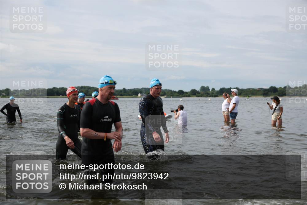21.06.2026 - Viking Triathlon Michael Strokosch http://msf.ph/oto/9823942 21.06.2026 10:44:55 Schwimmen 33, 36, 151, 276, 308, 310, 326, 329, 345, 350, 366, 369, 377, 415, 445, 577, 658, 668 meine-sportfotos.de