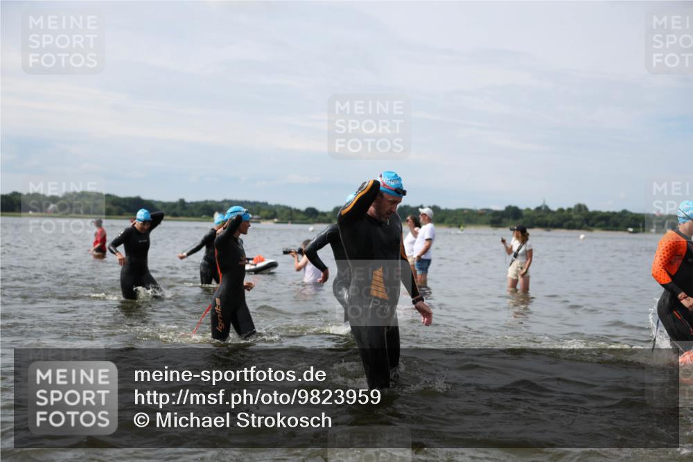 21.06.2026 - Viking Triathlon Michael Strokosch http://msf.ph/oto/9823959 21.06.2026 10:45:04 Schwimmen 33, 36, 48, 151, 258, 273, 308, 310, 326, 329, 345, 354, 366, 369, 415, 445, 577, 658, 668 meine-sportfotos.de