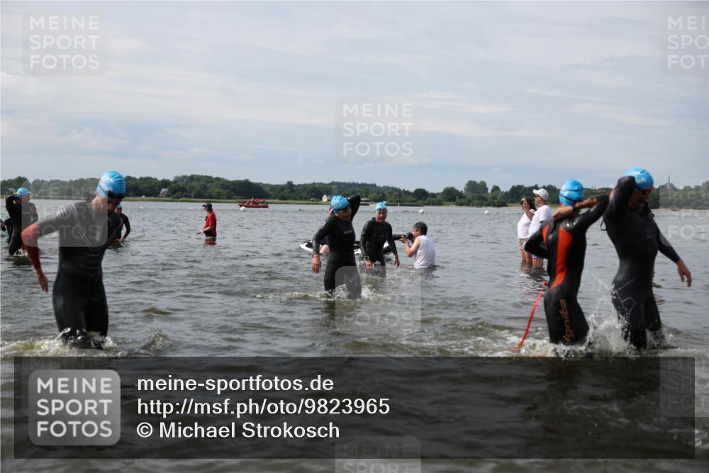 21.06.2026 - Viking Triathlon Michael Strokosch http://msf.ph/oto/9823965 21.06.2026 10:45:06 Schwimmen 36, 48, 105, 147, 151, 258, 273, 274, 302, 308, 310, 326, 329, 345, 354, 366, 369, 415, 445, 577, 635, 668 meine-sportfotos.de