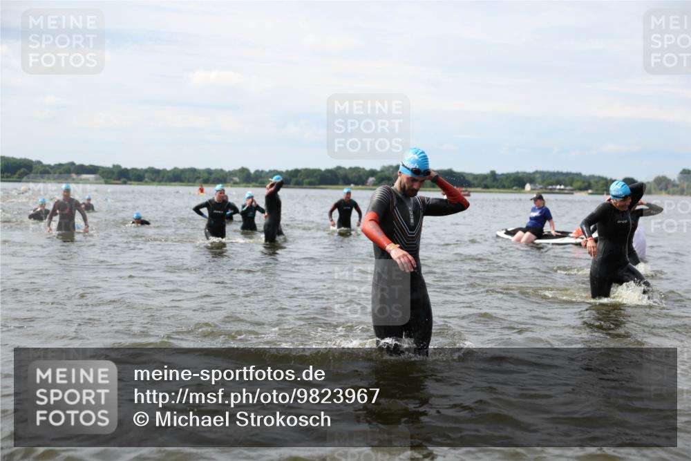 21.06.2026 - Viking Triathlon Michael Strokosch http://msf.ph/oto/9823967 21.06.2026 10:45:07 Schwimmen 36, 48, 105, 147, 151, 258, 273, 274, 302, 308, 310, 326, 329, 345, 354, 366, 369, 415, 445, 577, 635, 668 meine-sportfotos.de
