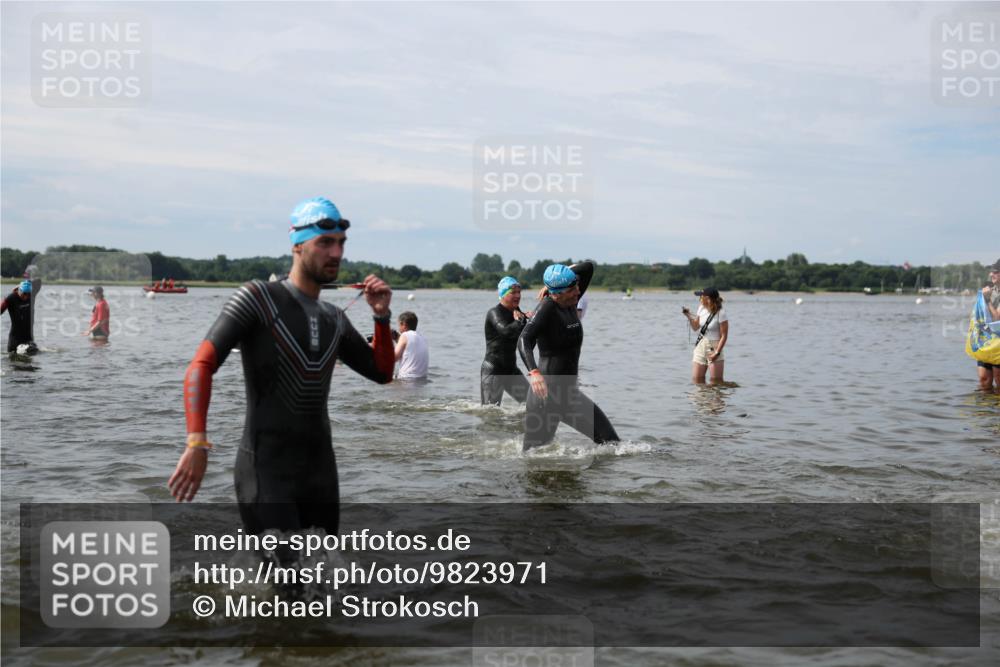 21.06.2026 - Viking Triathlon Michael Strokosch http://msf.ph/oto/9823971 21.06.2026 10:45:08 Schwimmen 36, 48, 105, 147, 151, 258, 273, 274, 302, 308, 310, 326, 345, 354, 366, 369, 415, 445, 577, 635, 668 meine-sportfotos.de