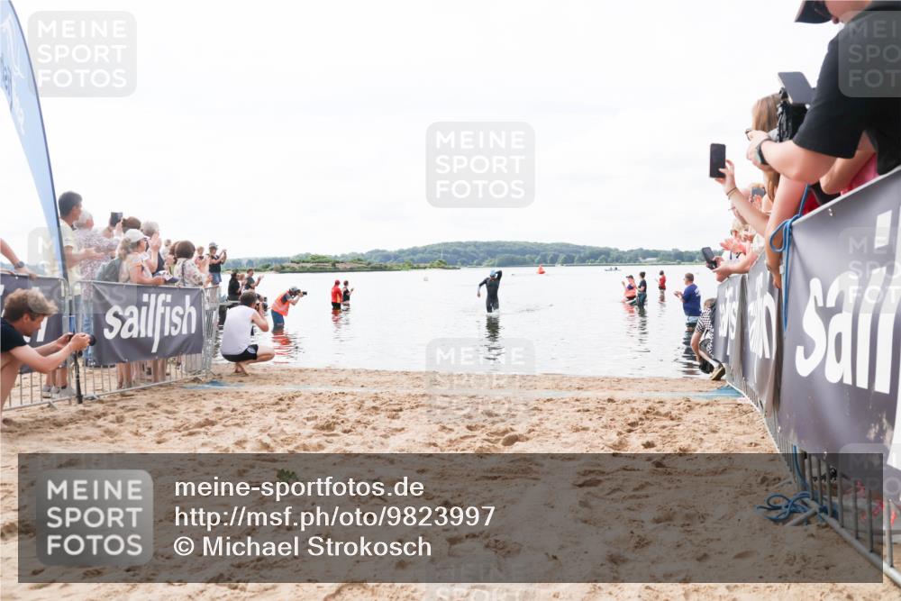 21.06.2026 - Viking Triathlon Michael Strokosch http://msf.ph/oto/9823997 21.06.2026 10:24:26 Schwimmen 517 meine-sportfotos.de