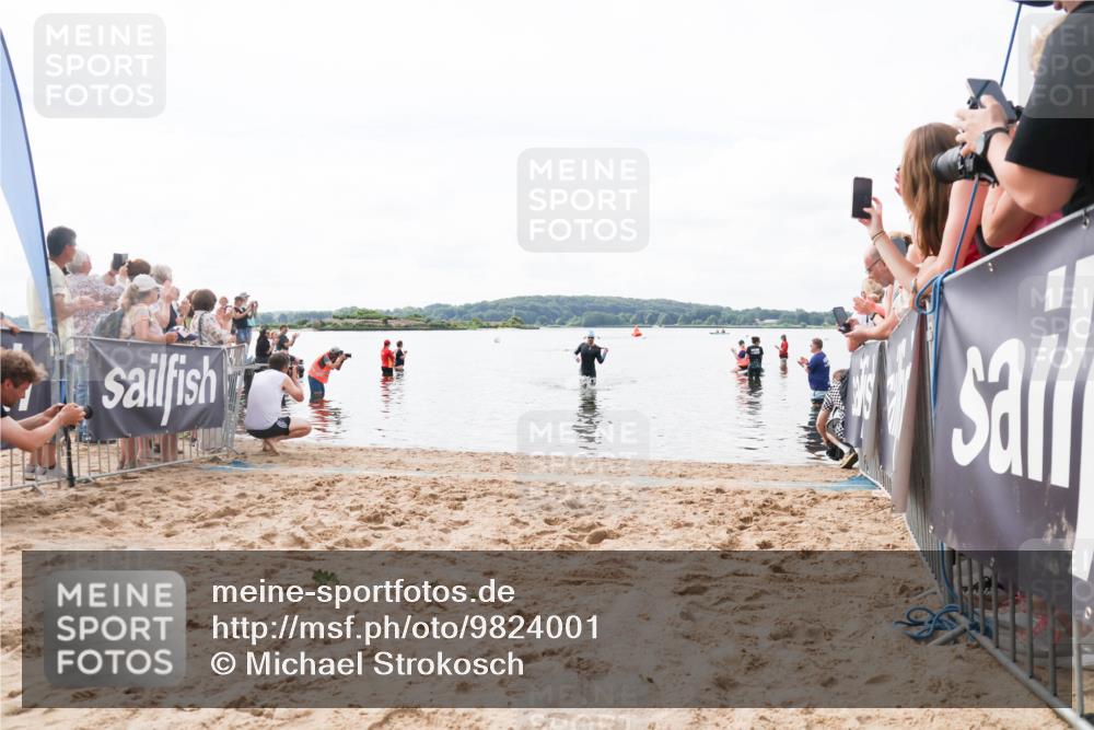 21.06.2026 - Viking Triathlon Michael Strokosch http://msf.ph/oto/9824001 21.06.2026 10:24:28 Schwimmen 517 meine-sportfotos.de