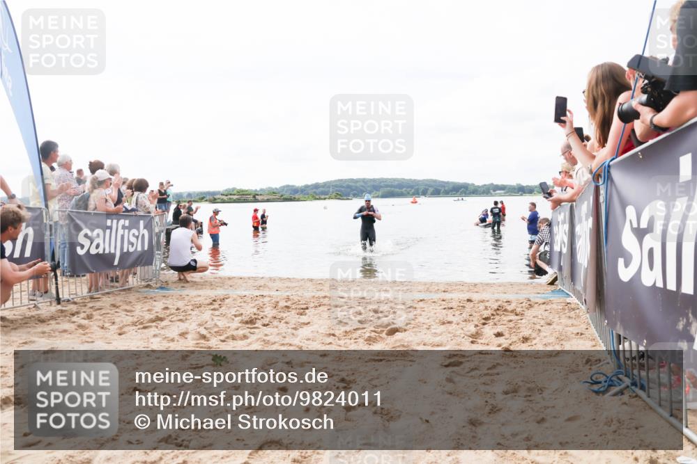 21.06.2026 - Viking Triathlon Michael Strokosch http://msf.ph/oto/9824011 21.06.2026 10:24:31 Schwimmen 517 meine-sportfotos.de