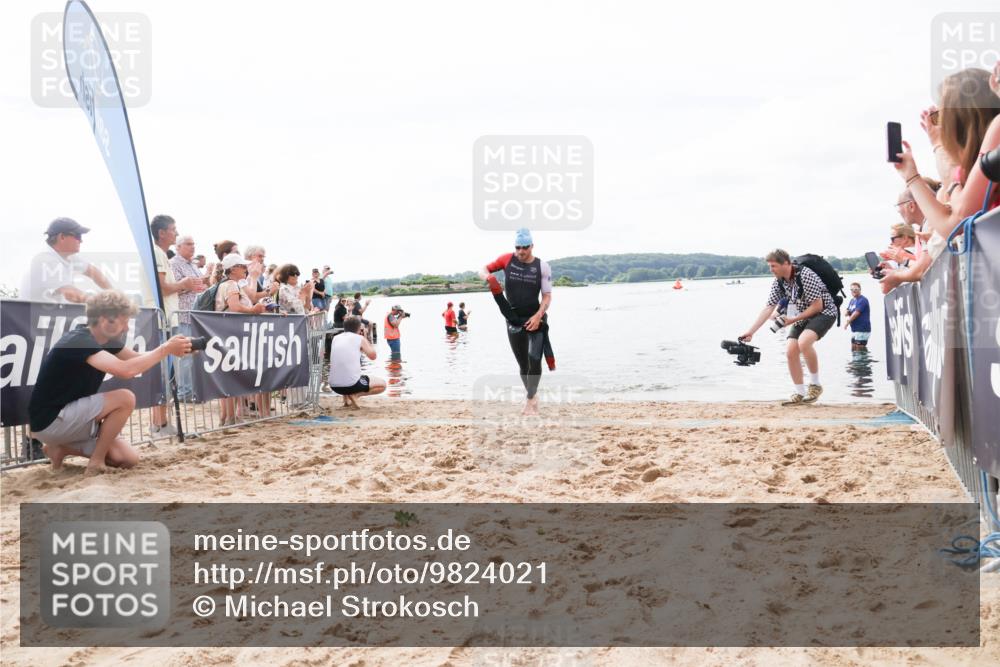 21.06.2026 - Viking Triathlon Michael Strokosch http://msf.ph/oto/9824021 21.06.2026 10:24:35 Schwimmen 517 meine-sportfotos.de