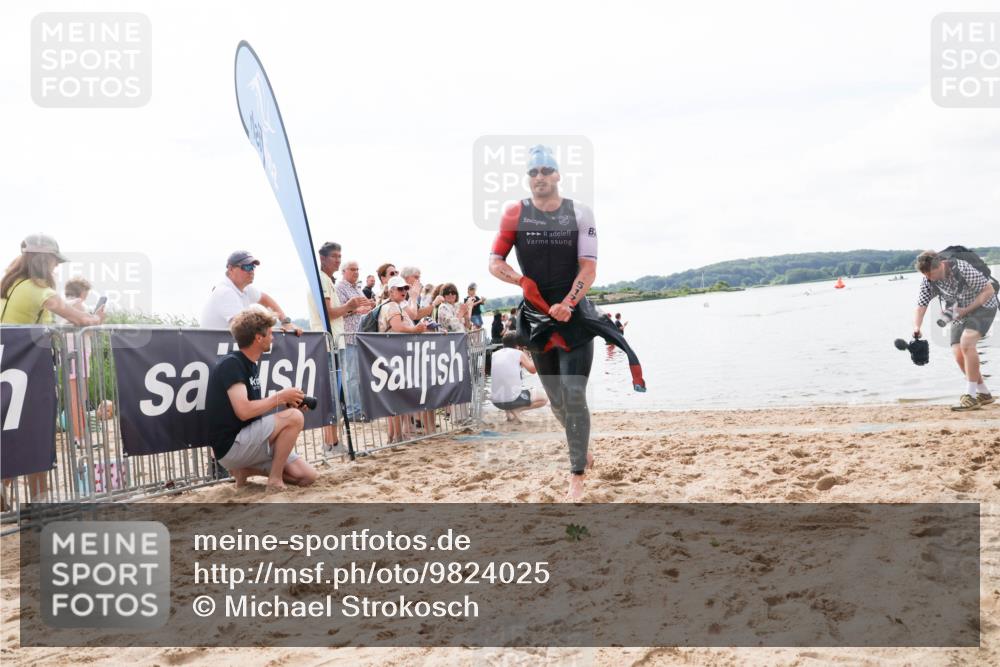 21.06.2026 - Viking Triathlon Michael Strokosch http://msf.ph/oto/9824025 21.06.2026 10:24:36 Schwimmen 517 meine-sportfotos.de
