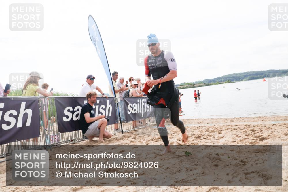 21.06.2026 - Viking Triathlon Michael Strokosch http://msf.ph/oto/9824026 21.06.2026 10:24:36 Schwimmen 517 meine-sportfotos.de