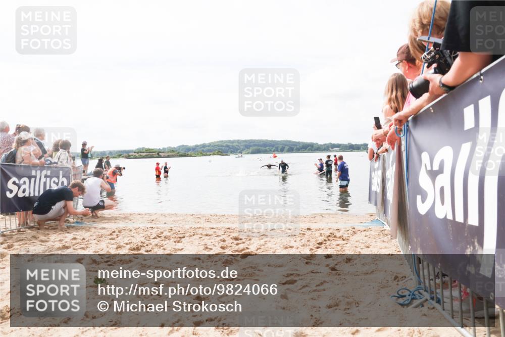 21.06.2026 - Viking Triathlon Michael Strokosch http://msf.ph/oto/9824066 21.06.2026 10:25:26 Schwimmen  meine-sportfotos.de