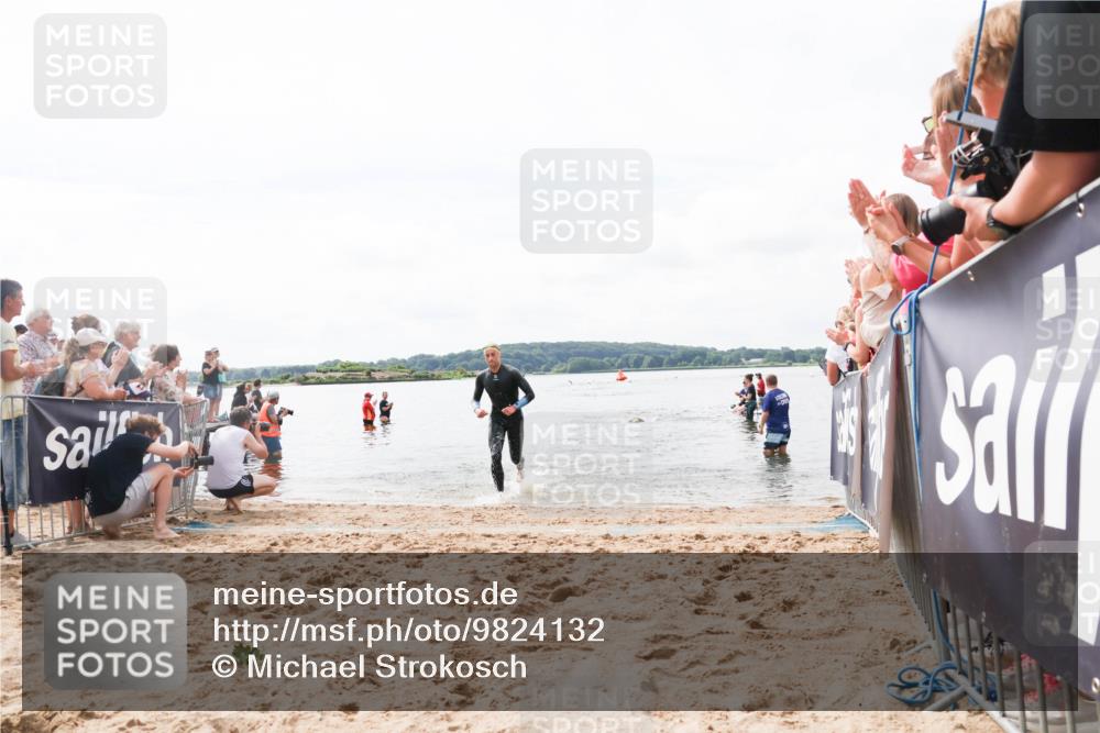 21.06.2026 - Viking Triathlon Michael Strokosch http://msf.ph/oto/9824132 21.06.2026 10:25:48 Schwimmen 4, 8, 10 meine-sportfotos.de