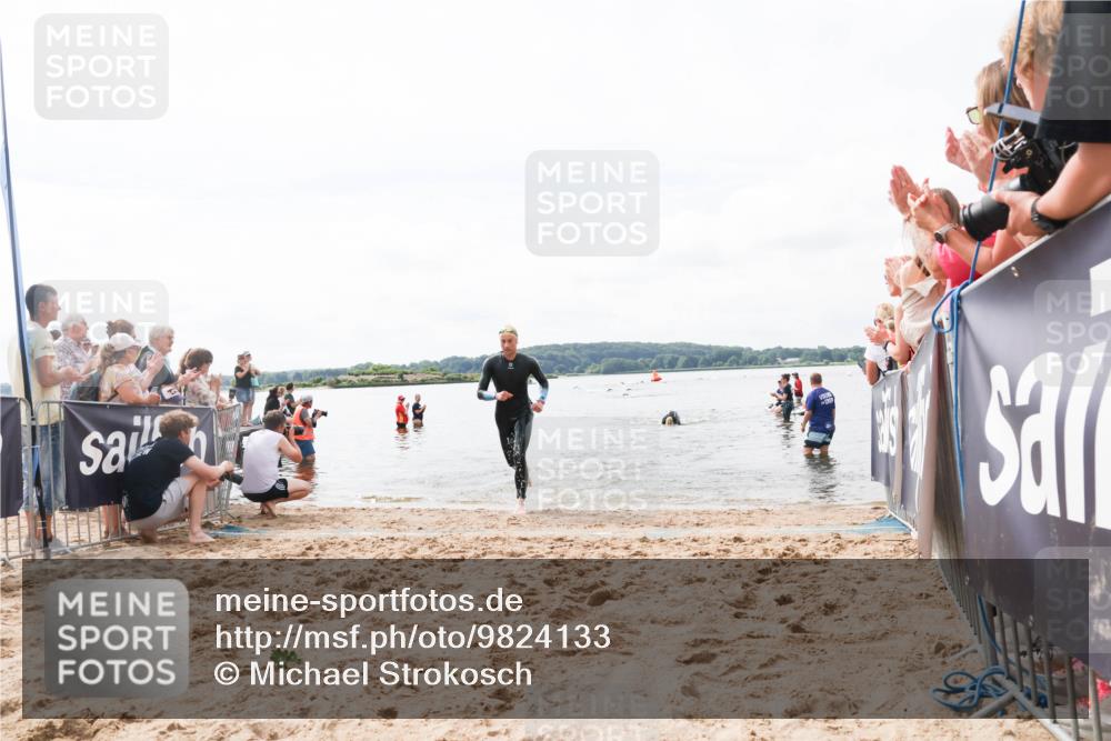 21.06.2026 - Viking Triathlon Michael Strokosch http://msf.ph/oto/9824133 21.06.2026 10:25:48 Schwimmen 4, 8, 10 meine-sportfotos.de