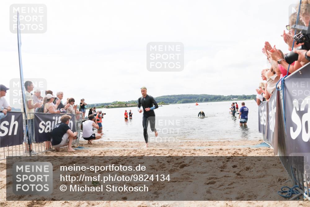 21.06.2026 - Viking Triathlon Michael Strokosch http://msf.ph/oto/9824134 21.06.2026 10:25:49 Schwimmen 4, 8, 10 meine-sportfotos.de