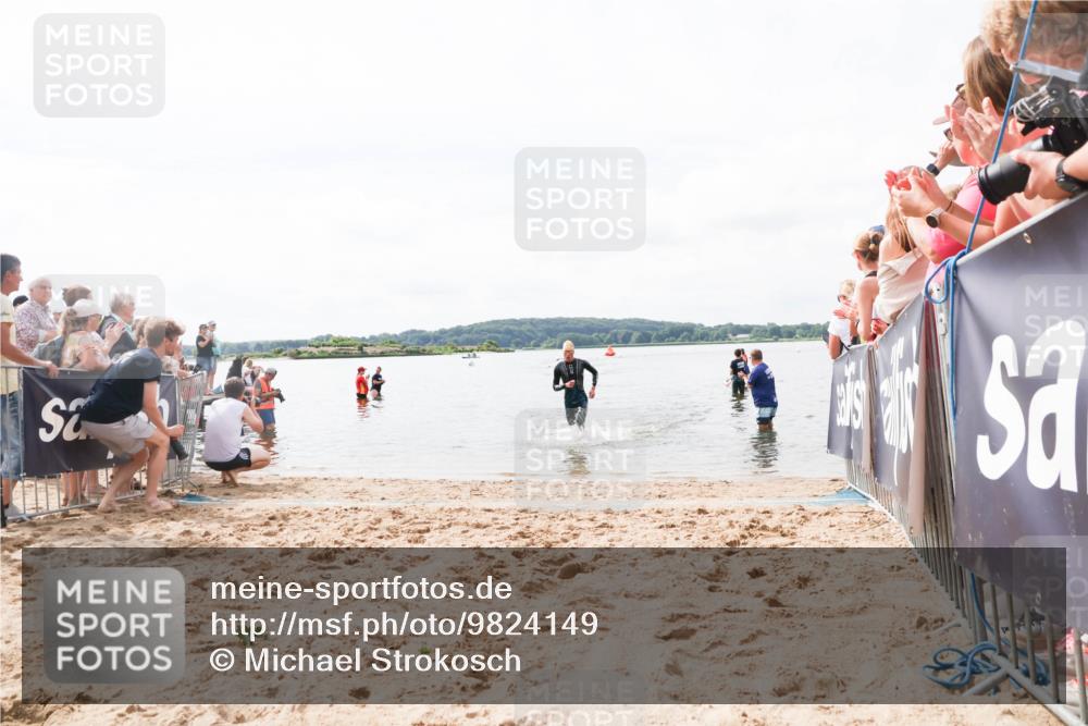 21.06.2026 - Viking Triathlon Michael Strokosch http://msf.ph/oto/9824149 21.06.2026 10:25:55 Schwimmen 8, 10 meine-sportfotos.de